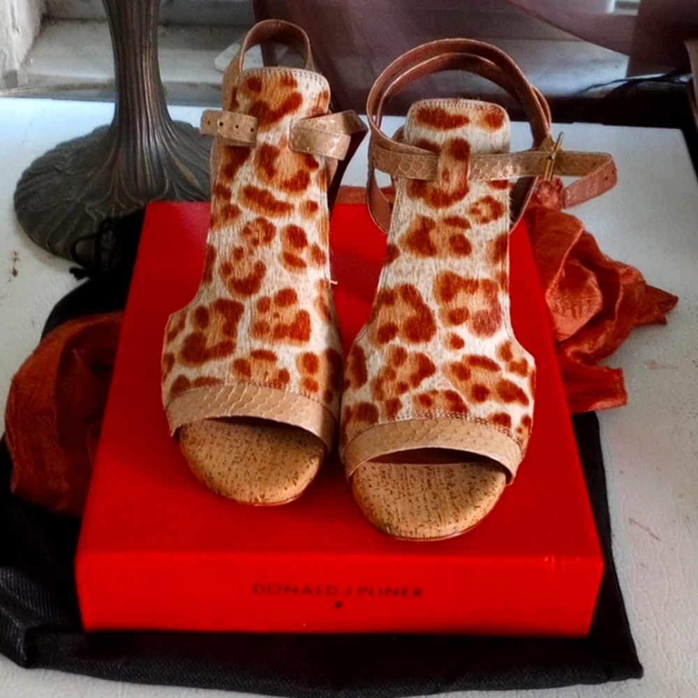 Donald Pliner shoes